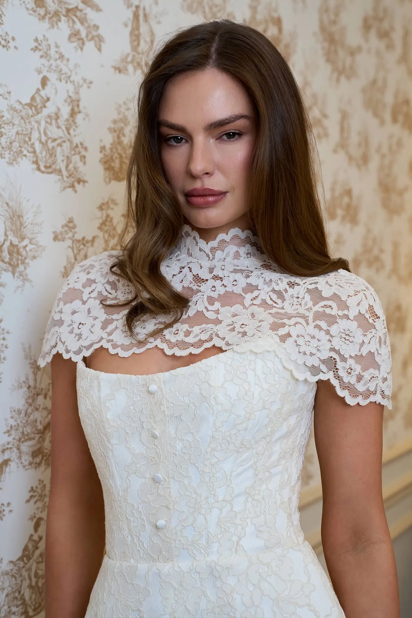 Мини кейп из кружева