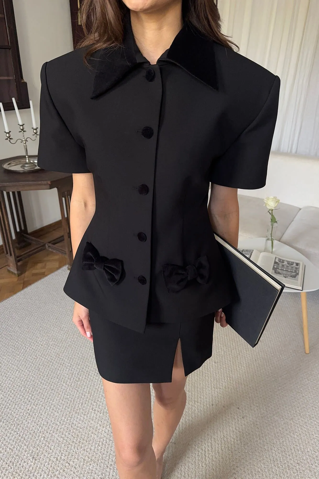 Жакет с коротким рукавом и бантами