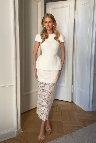 Юбка-миди прямая с кружевом