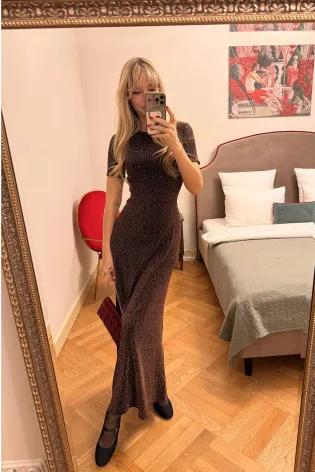 Платье макси из трикотажа со стразами