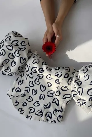 Топ бюстье с принтом "сердце" и пышным рукавом