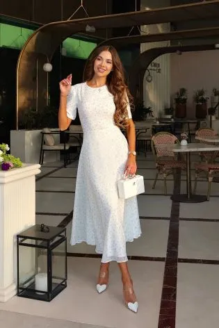 Платье-миди с юбкой-солнце и коротким рукавом