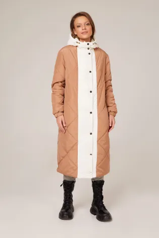Пальто стеганое в длине миди