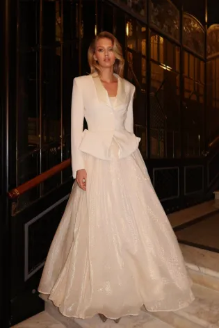 Жакет с воздушной баской