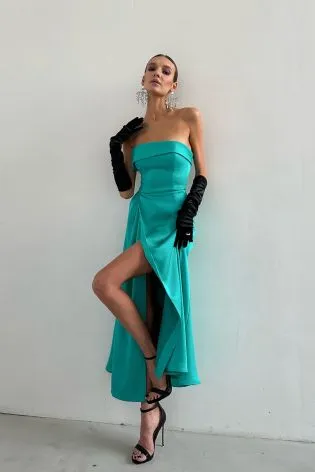 Платье-миди на корсетной основе с отворотом и юбкой на запах