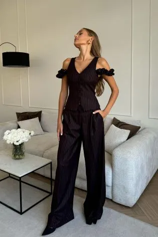 Брюки широкие со складками 