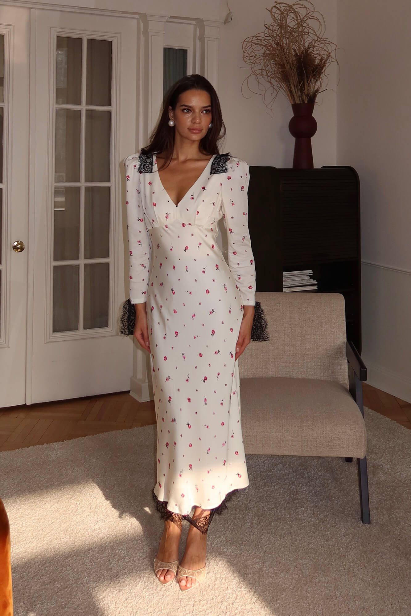 

Платье-миди по фигуре с кружевом, Цветочный принт, Платье-миди по фигуре с кружевом