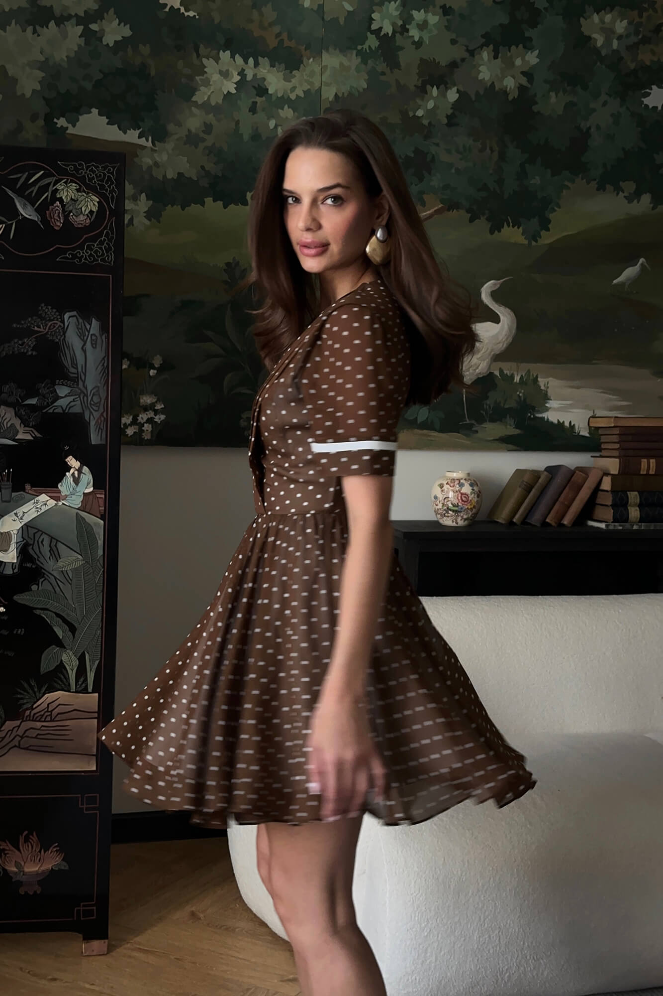 

Платье - мини со складками на лифе и поясом, Коричневый, Платье - мини со складками на лифе и поясом