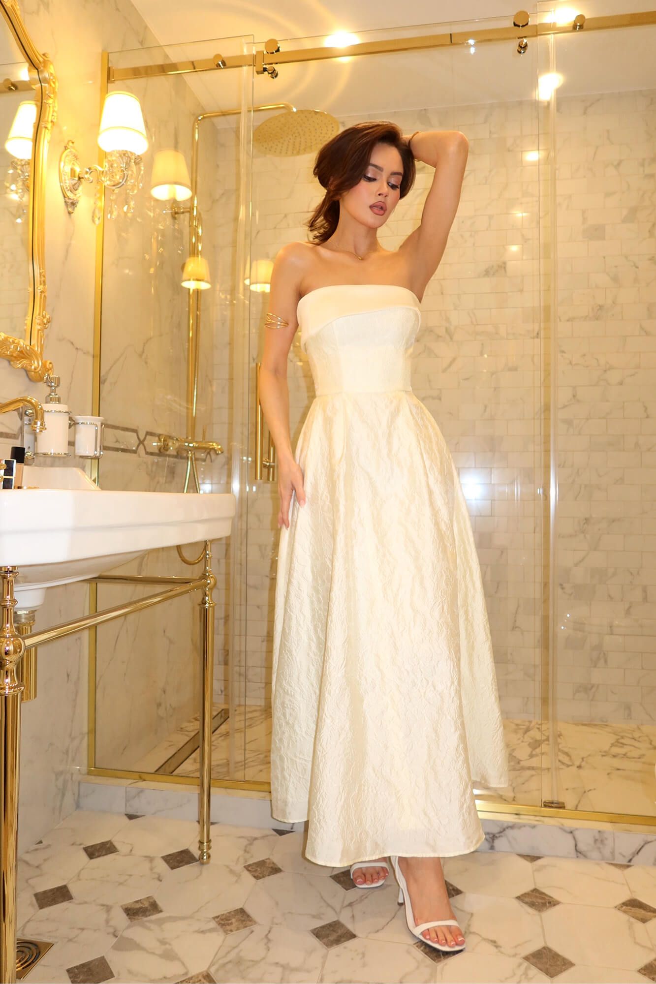 

Платье-миди из жаккарда с атласным отворотом, Кремовый, Платье-миди из жаккарда с атласным отворотом