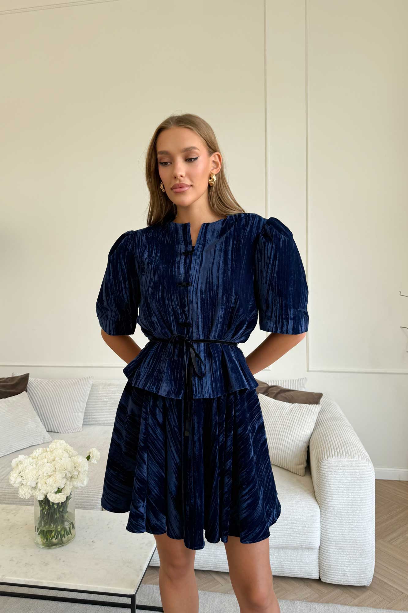 Юбка-мини из бархата со сборкой 17100₽