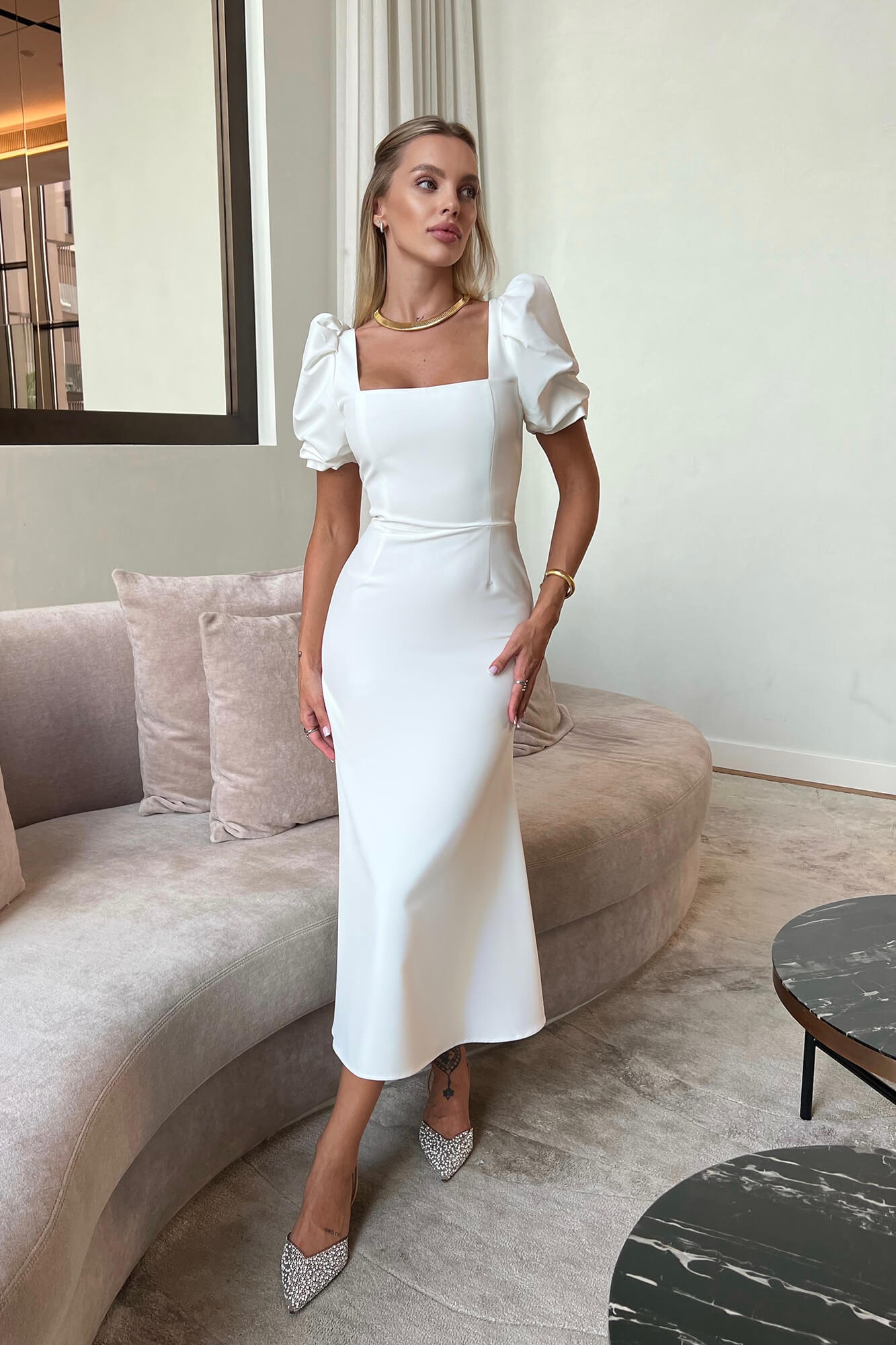 Платье-миди с квадратным вырезом и юбкой годе 24400₽