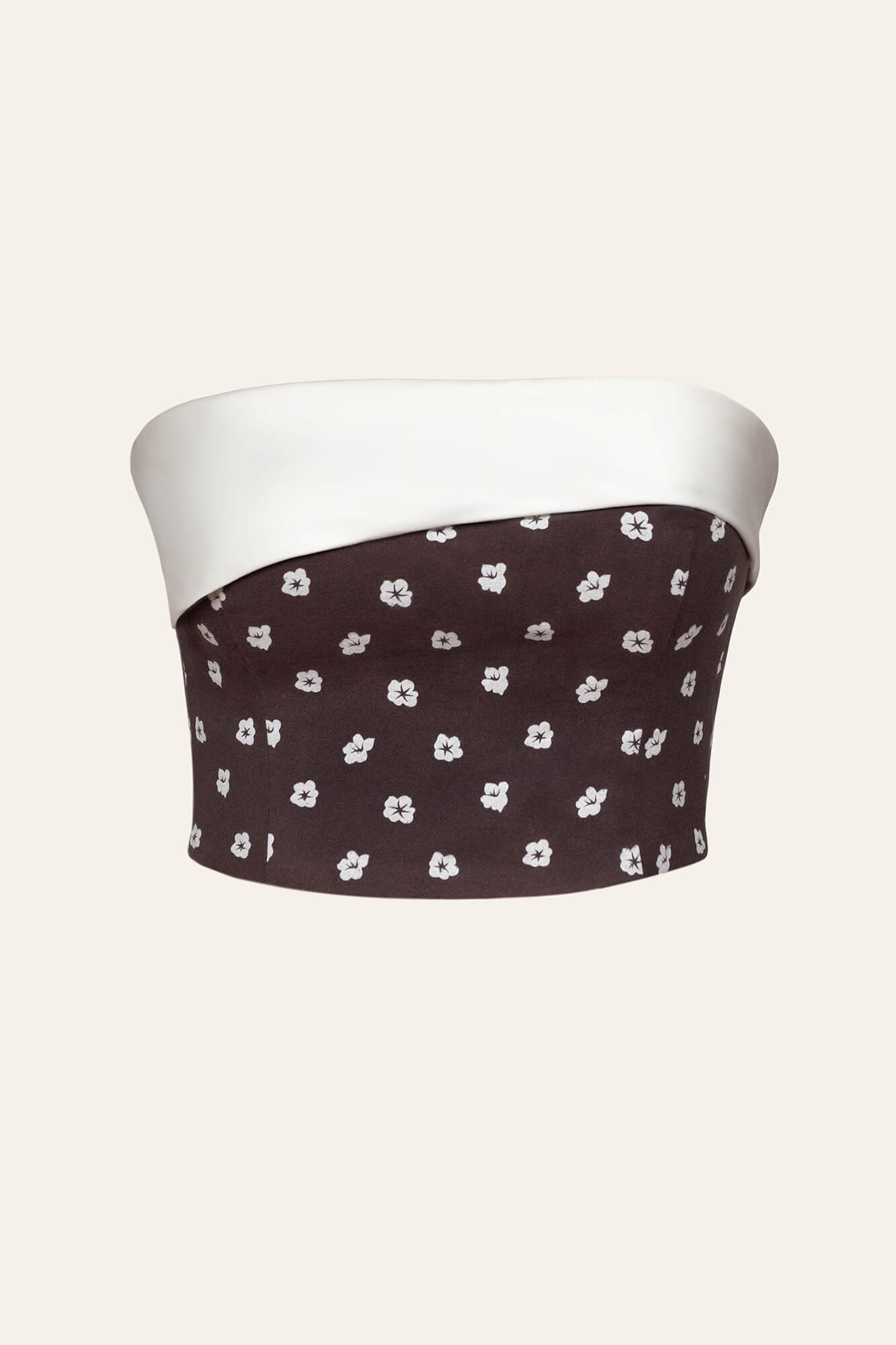 Топ на корсетной основе с контрастным отворотом 16600₽