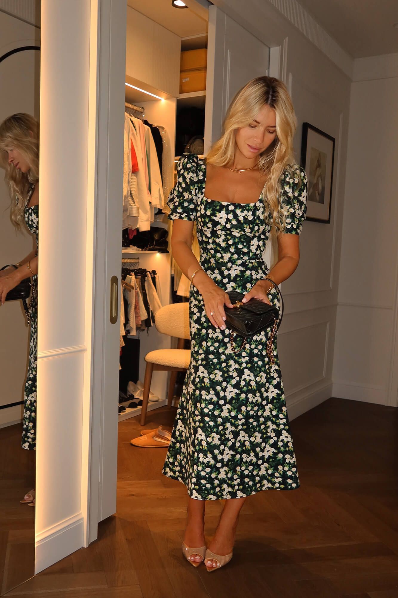 

Платье-миди с квадратным вырезом и юбкой годе, Зеленые цветы, Платье-миди с квадратным вырезом и юбкой годе