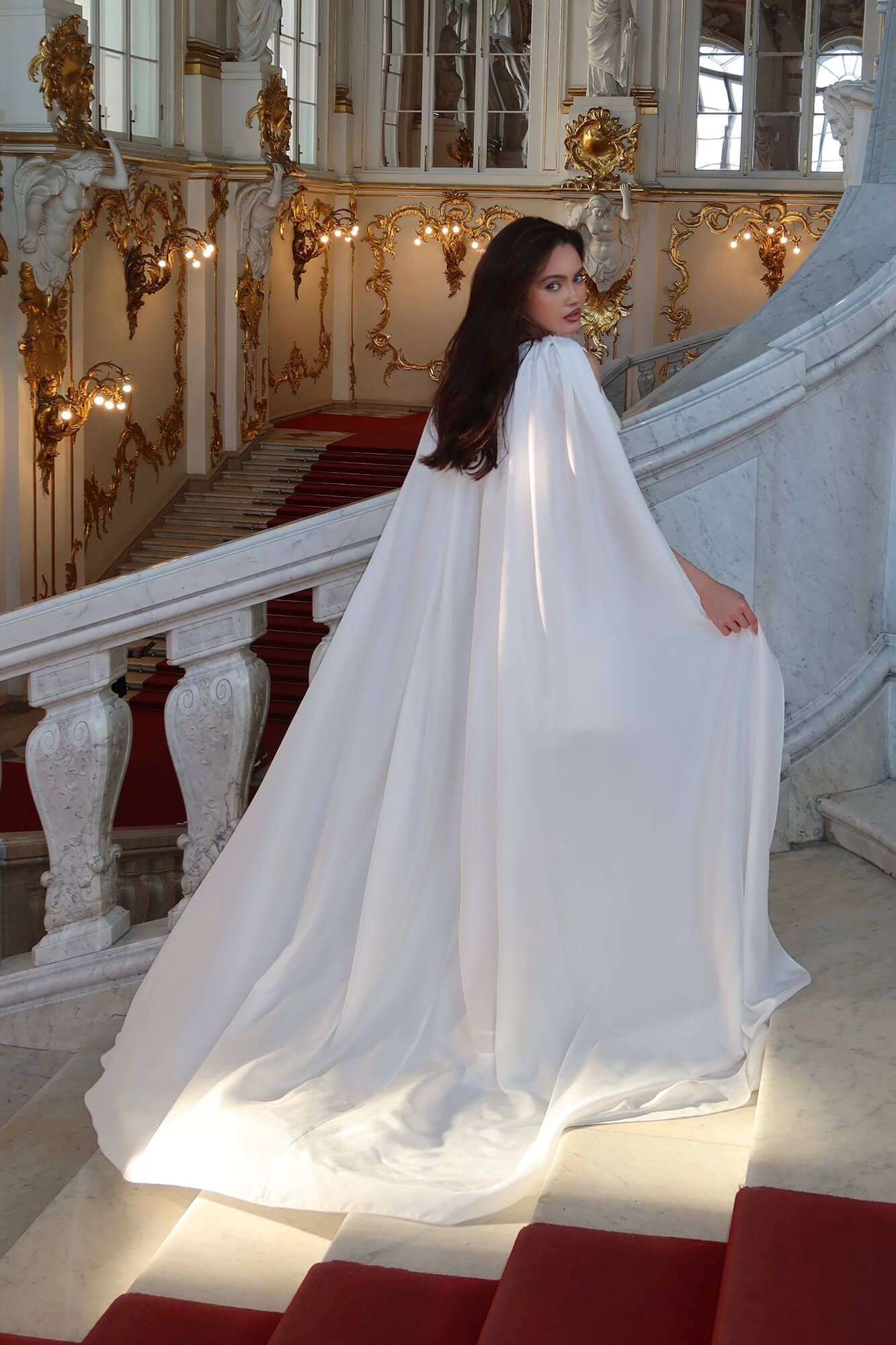 

«Reine Moderne» кейп из шелка, Молочный, «Reine Moderne» кейп из шелка