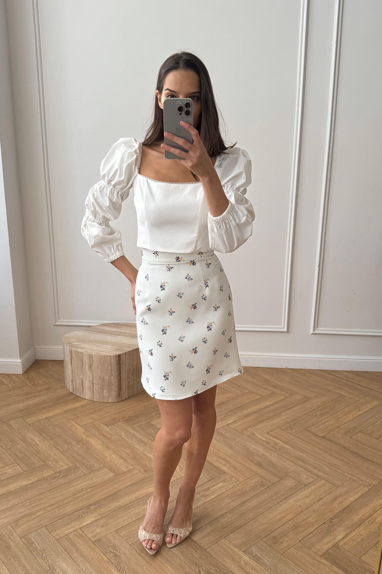 

Sample #608, Экрю, Sample #608