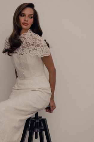 Боди из кружева на рельефном корсете