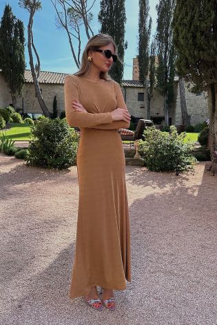 Платье-макси из трикотажа с длинным рукавом