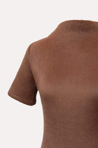 Платье-макси из трикотажа с коротким рукавом