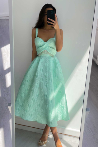 Платье миди на корсете из жаккарда с декором из страз