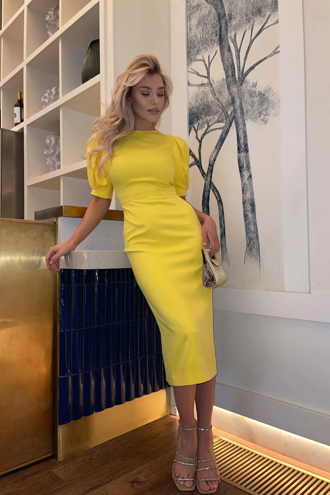 Платья желтого цвета
